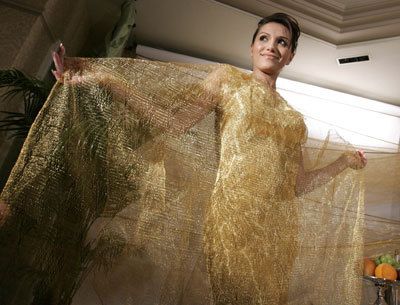 Самые дорогие платья в мире (19 фото + текст)