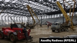 The Crystal Hall under construction, with Azenco equipment taking part
