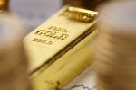 Цена золота: новые рекорды в долларах и евро