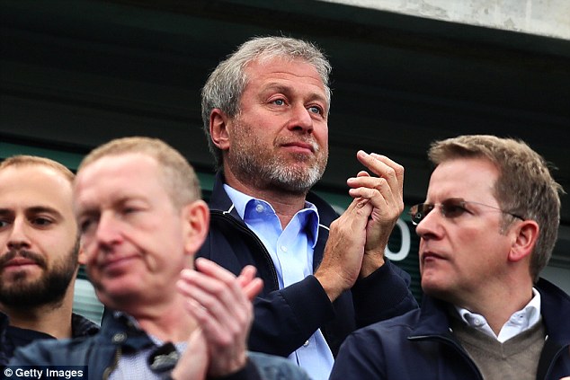 The visa for Roman Abramovich, owner of Chelsea football club, was not automatically renewed when it expired in April
