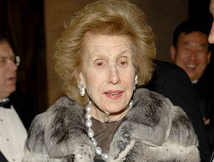 Anne Cox Chambers, 95, inherited a media empire