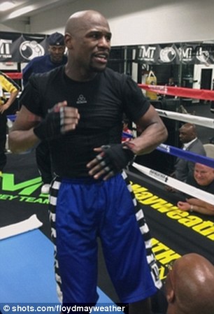 Floyd Mayweather began training in his Las Vegas gym on Monday ahead of fighting Manny Pacquiao