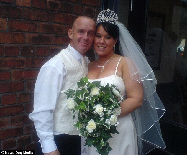 The couple married in 2007 and Lisa wanted to look like Katie Price by having fillers and Botox