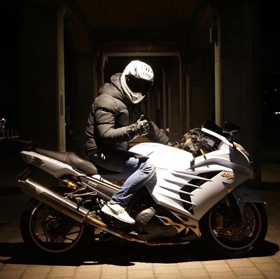 фото Kawasaki Ninja ZX14R