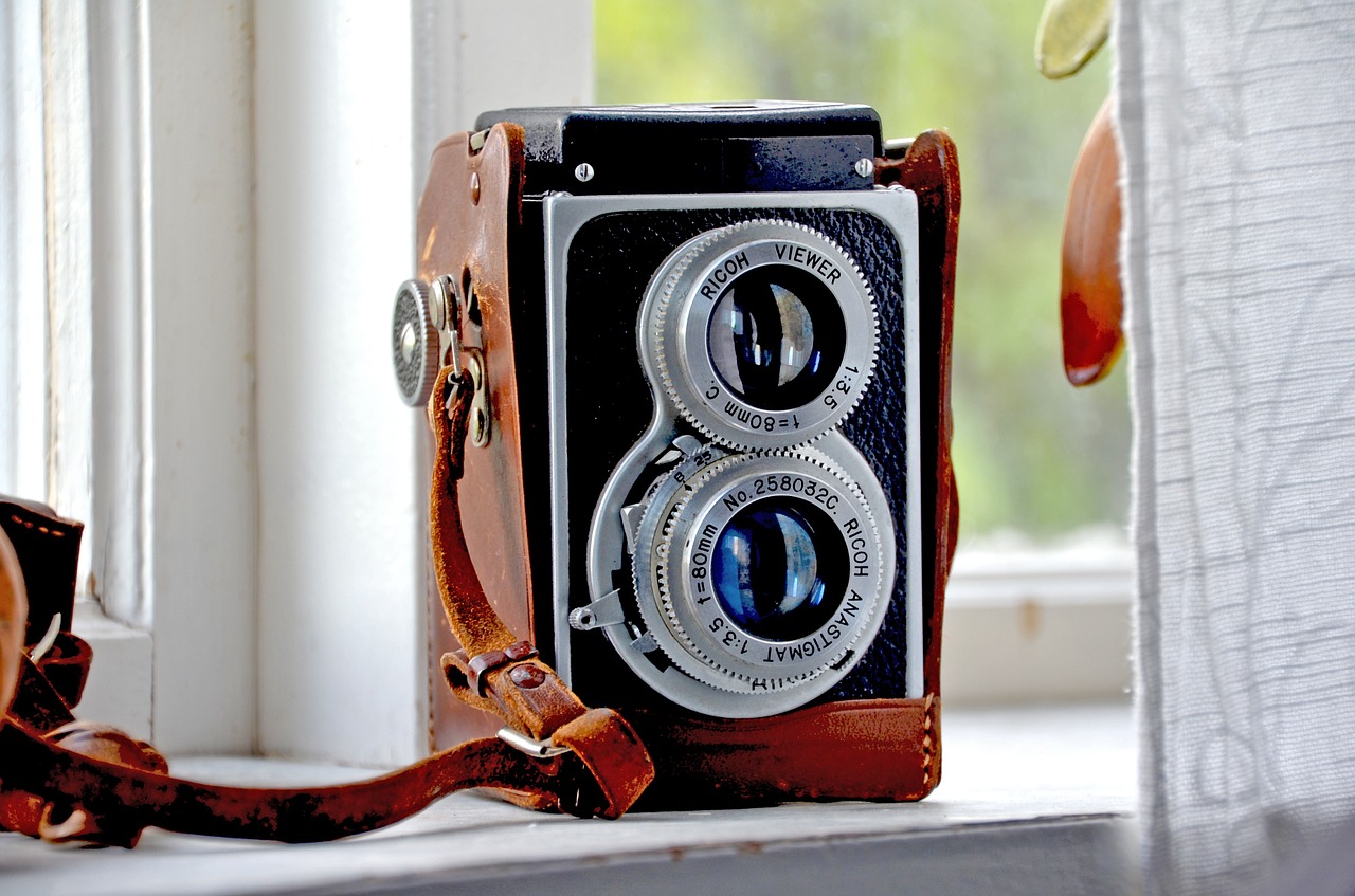 Retro Camera - Ricoh