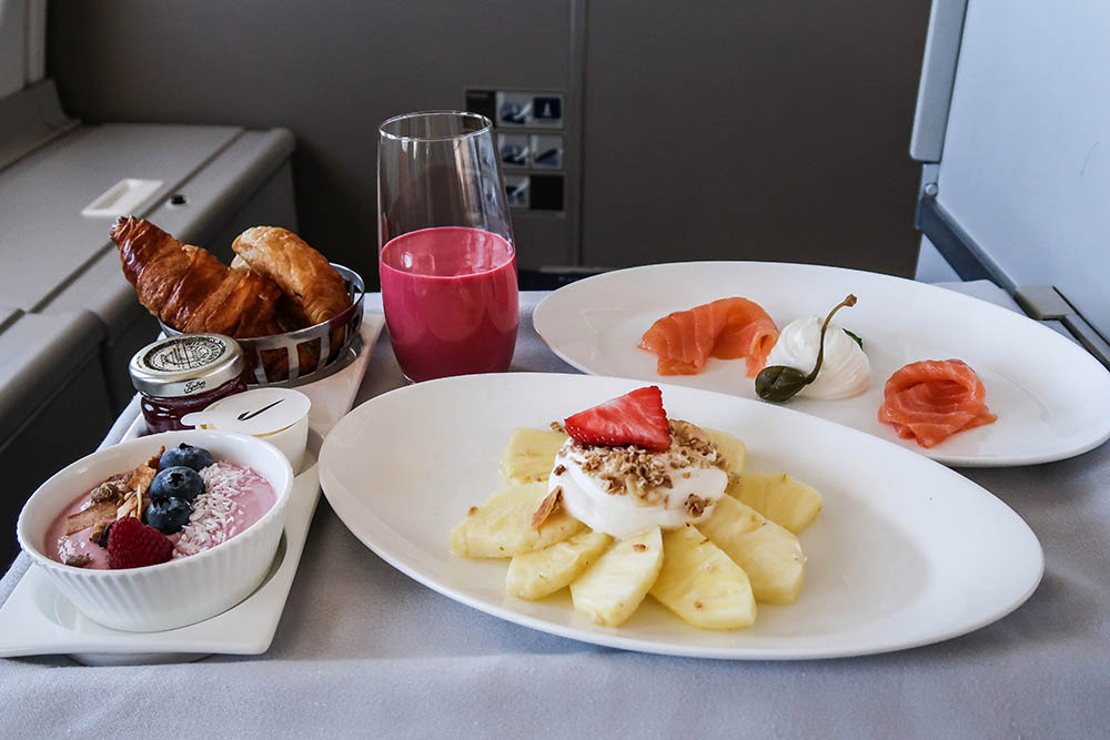 Еда в самолёте: бизнес-класс и эконом. Есть ли разница?